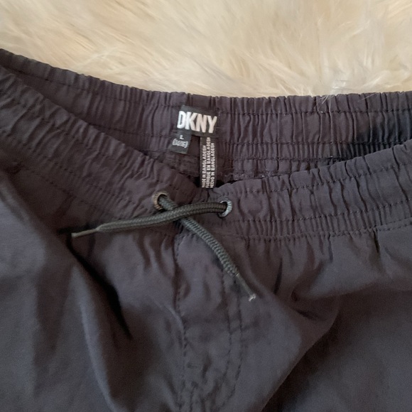 DKNY•Black Cargo Pocket Drawstring Pants•L - Picture 3 of 13